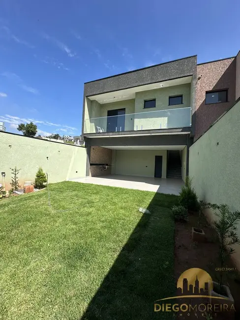 Foto 2 de Casa com 3 quartos à venda, 180m2 em Atibaia - SP