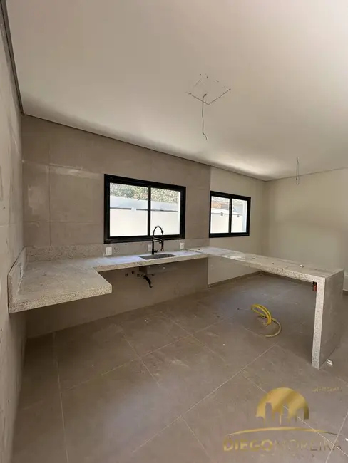 Foto 3 de Casa com 3 quartos à venda, 265m2 em Jardim dos Pinheiros, Atibaia - SP