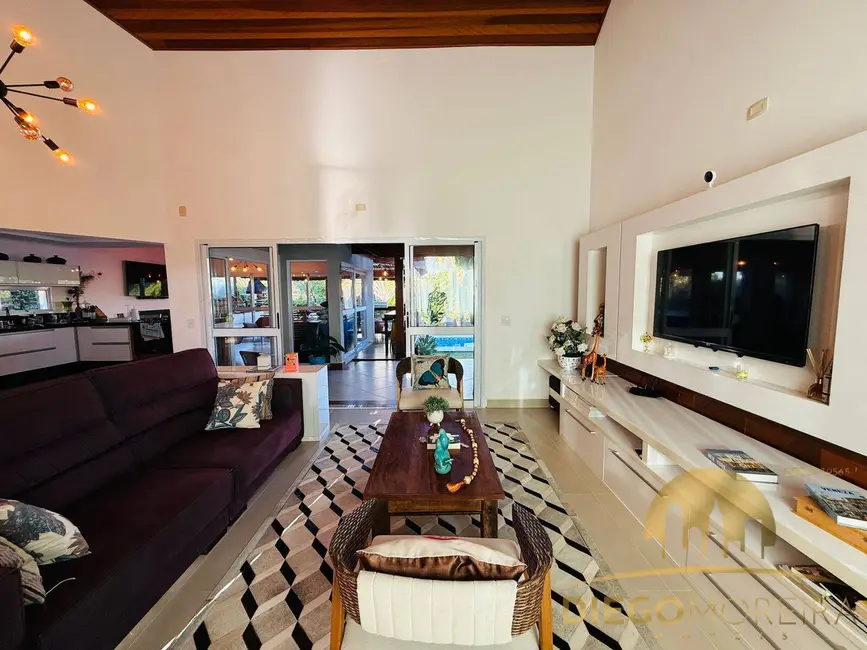 Foto 5 de Casa de Condomínio com 4 quartos à venda, 360m2 em Piracaia - SP