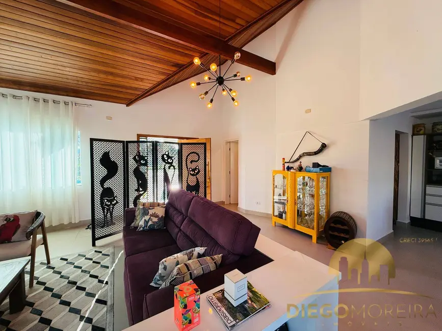 Foto 6 de Casa de Condomínio com 4 quartos à venda, 360m2 em Piracaia - SP