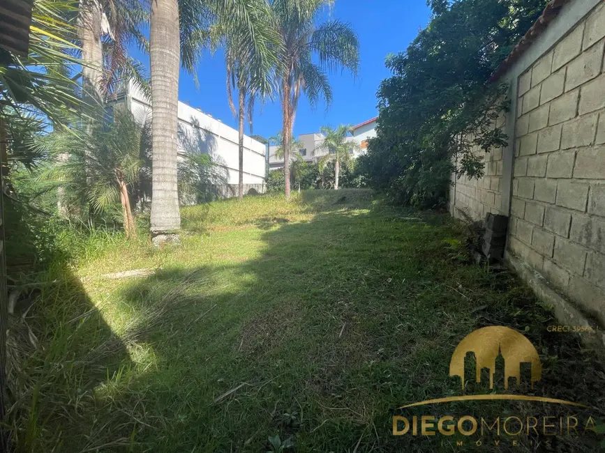 Foto 1 de Terreno / Lote à venda, 600m2 em Jardim do Lago, Atibaia - SP