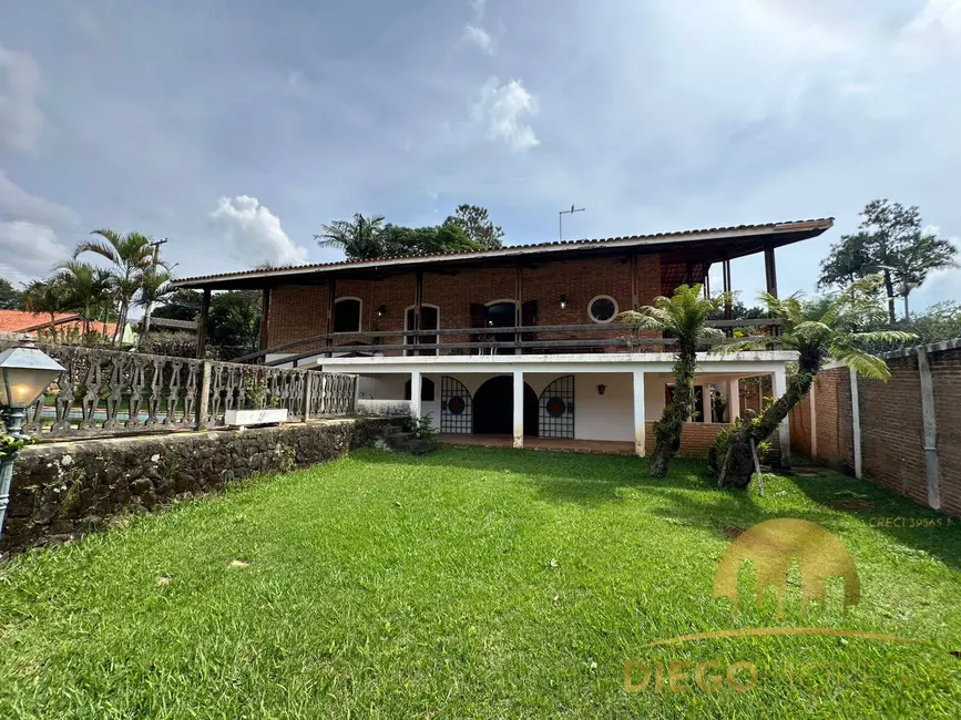 Foto 2 de Chácara com 6 quartos à venda, 500m2 em Retiro das Fontes, Atibaia - SP