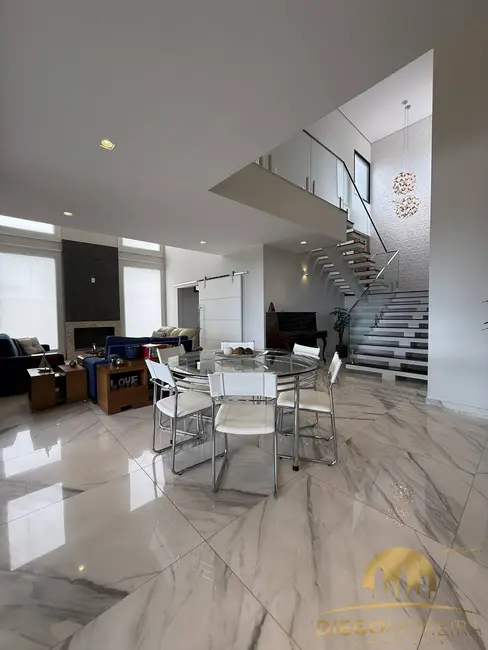 Casa de Condomínio com 4 quartos à venda, 388m2 em Condomínio Porto Atibaia, Atibaia - SP - imagem 6 Foto 6 de Casa de Condomínio com 4 quartos à venda, 388m2 em Condomínio Porto Atibaia, Atibaia - SP