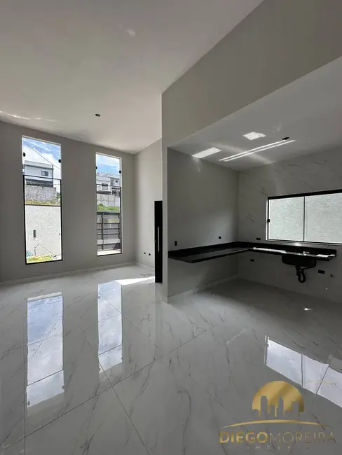 Foto 3 de Casa com 3 quartos à venda, 105m2 em Atibaia - SP