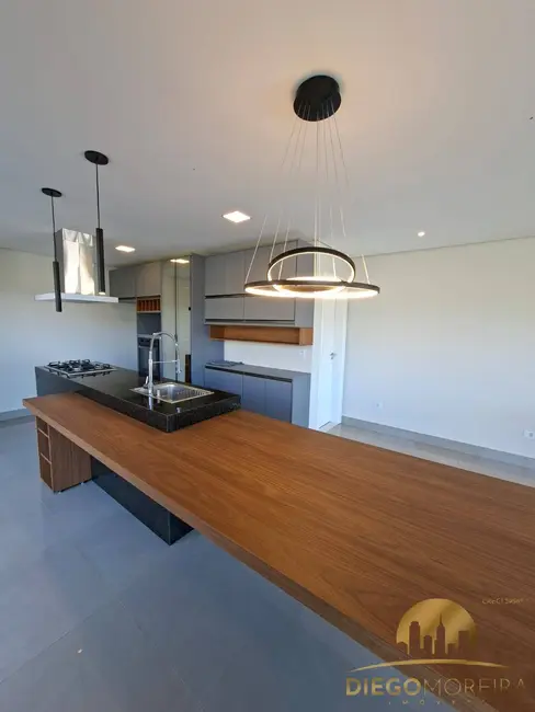 Casa de Condomínio com 3 quartos à venda, 246m2 em Condomínio Vale das Águas, Braganca Paulista - SP - imagem 9 Foto 9 de Casa de Condomínio com 3 quartos à venda, 246m2 em Condomínio Vale das Águas, Braganca Paulista - SP