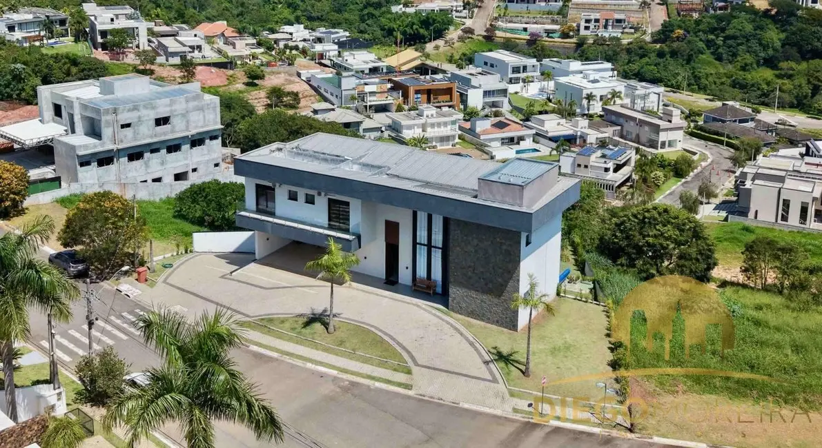 Foto 2 de Casa de Condomínio com 6 quartos à venda, 261m2 em Usina, Atibaia - SP