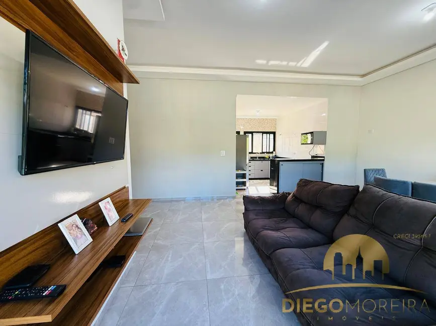 Foto 3 de Casa com 3 quartos à venda, 138m2 em Parque Residencial Itaguaçu, Atibaia - SP