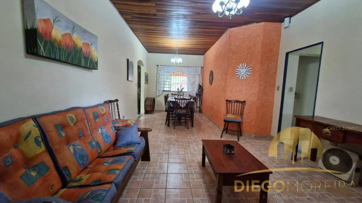 Sítio / Rancho com 3 quartos à venda, 300m2 em Jardim Sinki, Franco Da Rocha - SP - imagem 4 Foto 4 de Sítio / Rancho com 3 quartos à venda, 300m2 em Jardim Sinki, Franco Da Rocha - SP