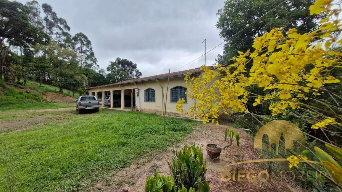 Sítio / Rancho com 3 quartos à venda, 300m2 em Jardim Sinki, Franco Da Rocha - SP - imagem 1 Foto 1 de Sítio / Rancho com 3 quartos à venda, 300m2 em Jardim Sinki, Franco Da Rocha - SP