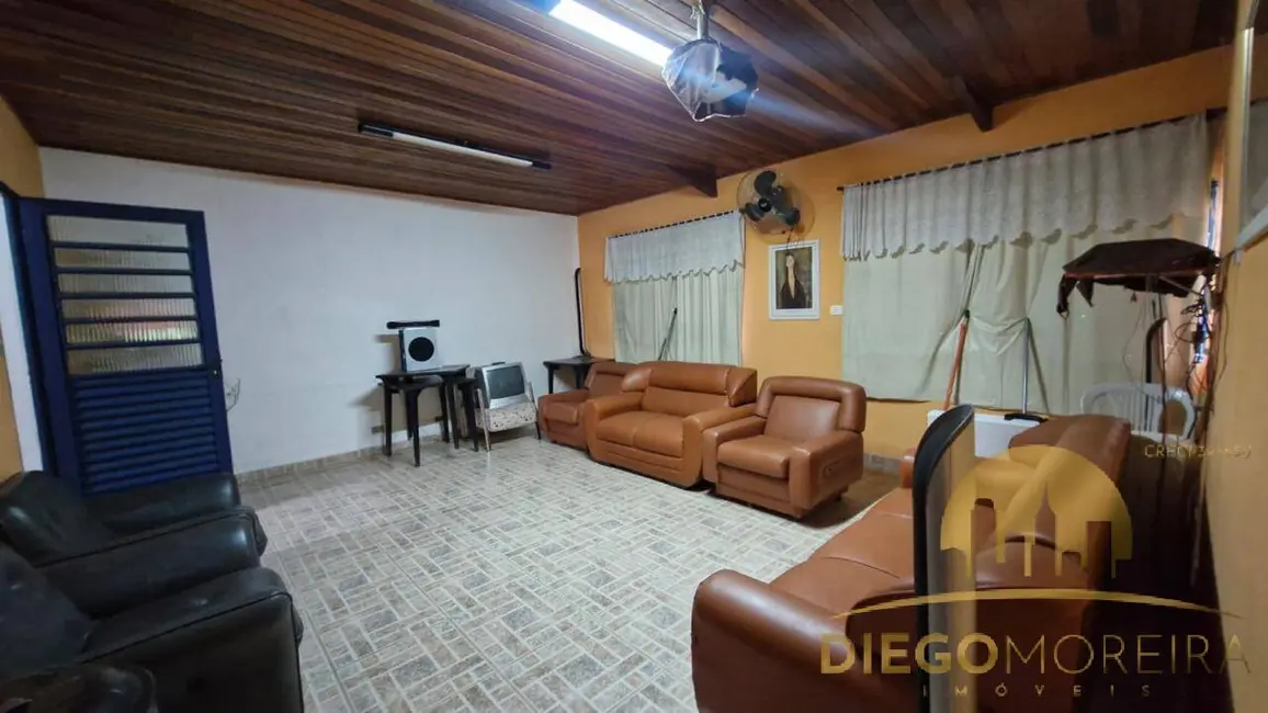 Sítio / Rancho com 3 quartos à venda, 300m2 em Jardim Sinki, Franco Da Rocha - SP - imagem 6 Foto 6 de Sítio / Rancho com 3 quartos à venda, 300m2 em Jardim Sinki, Franco Da Rocha - SP