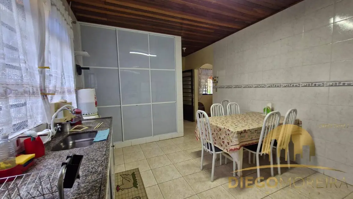 Sítio / Rancho com 3 quartos à venda, 300m2 em Jardim Sinki, Franco Da Rocha - SP - imagem 9 Foto 9 de Sítio / Rancho com 3 quartos à venda, 300m2 em Jardim Sinki, Franco Da Rocha - SP