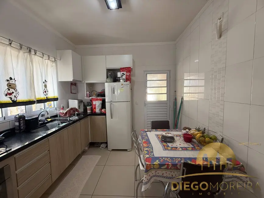 Foto 4 de Casa com 3 quartos à venda, 150m2 em Mairipora - SP