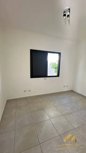 Casa de Condomínio com 3 quartos para alugar, 200m2 em Jardim Ipê, Atibaia - SP - imagem 7 Foto 7 de Casa de Condomínio com 3 quartos para alugar, 200m2 em Jardim Ipê, Atibaia - SP