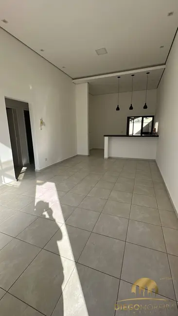 Casa de Condomínio com 3 quartos para alugar, 200m2 em Jardim Ipê, Atibaia - SP - imagem 4 Foto 4 de Casa de Condomínio com 3 quartos para alugar, 200m2 em Jardim Ipê, Atibaia - SP