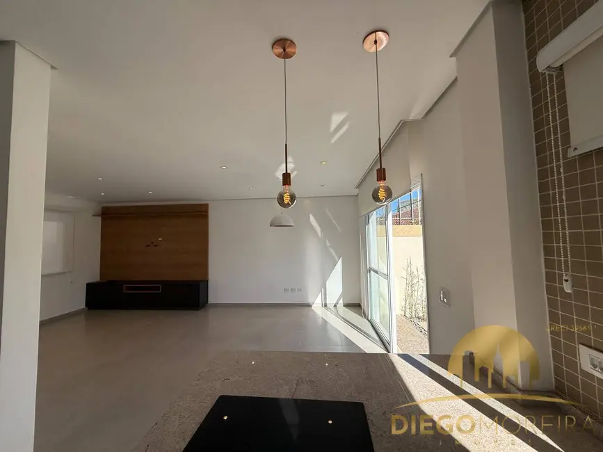 Foto 6 de Casa de Condomínio com 3 quartos à venda, 127m2 em Vila Petrópolis, Atibaia - SP