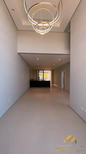Casa com 3 quartos à venda, 220m2 em Jardim do Lago, Atibaia - SP - imagem 4 Foto 4 de Casa com 3 quartos à venda, 220m2 em Jardim do Lago, Atibaia - SP