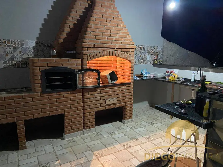 Foto 2 de Chácara com 3 quartos à venda, 1000m2 em Atibaia - SP
