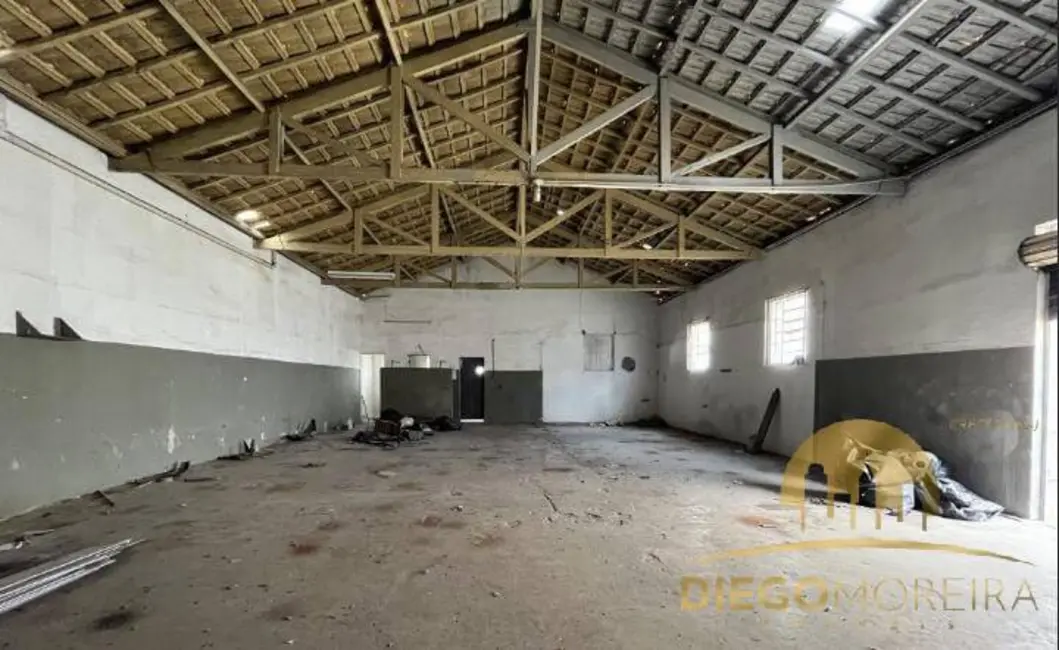 Foto 2 de Sala Comercial à venda, 347m2 em Centro, Atibaia - SP