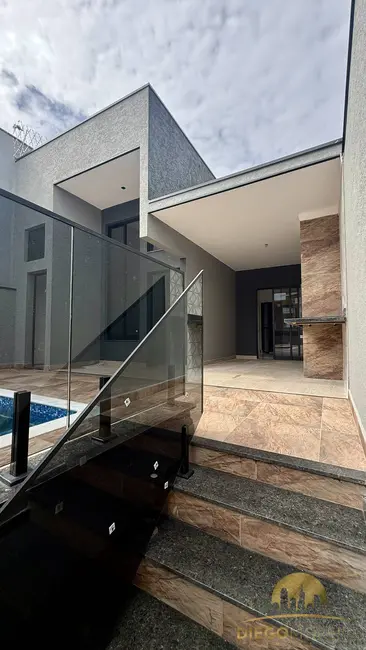 Foto 1 de Casa com 3 quartos à venda, 171m2 em Atibaia, SP