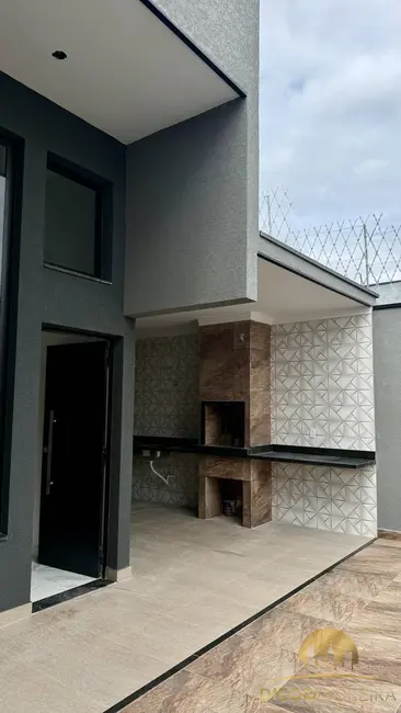 Foto 2 de Casa com 3 quartos à venda, 171m2 em Atibaia - SP