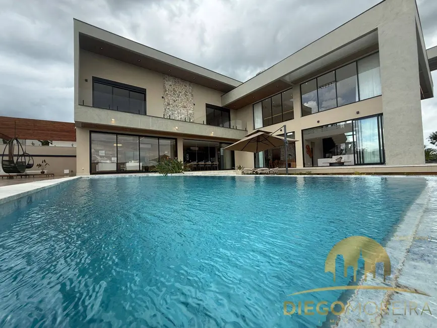 Casa de Condomínio com 5 quartos à venda, 600m2 em Piracaia - SP - imagem 1 Foto 1 de Casa de Condomínio com 5 quartos à venda, 600m2 em Piracaia - SP