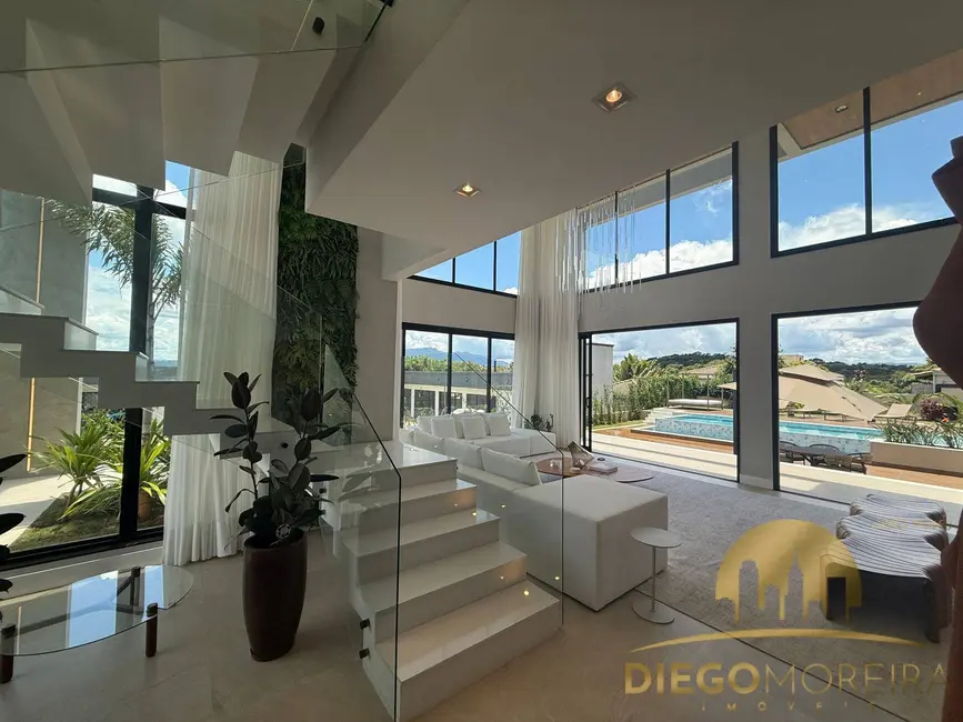 Casa de Condomínio com 5 quartos à venda, 600m2 em Piracaia - SP - imagem 5 Foto 5 de Casa de Condomínio com 5 quartos à venda, 600m2 em Piracaia - SP