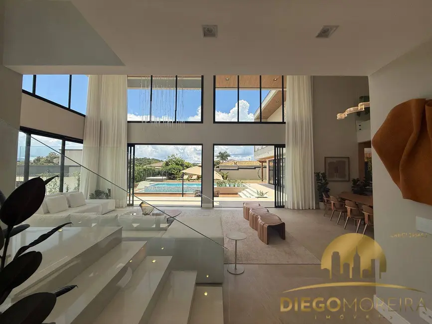 Casa de Condomínio com 5 quartos à venda, 600m2 em Piracaia - SP - imagem 8 Foto 8 de Casa de Condomínio com 5 quartos à venda, 600m2 em Piracaia - SP