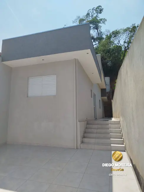 Foto 2 de Casa com 2 quartos à venda, 130m2 em Mairipora - SP