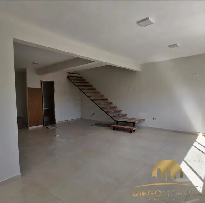 Foto 3 de Casa de Condomínio com 3 quartos à venda e para alugar, 134m2 em Mairipora - SP