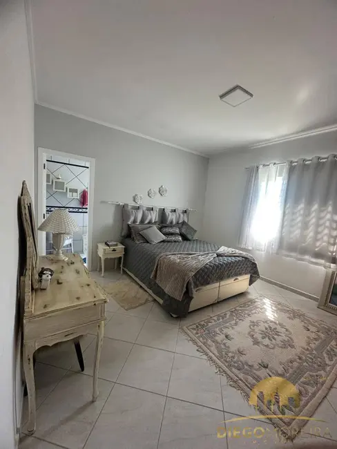 Foto 5 de Chácara com 3 quartos à venda, 211m2 em Mairipora - SP