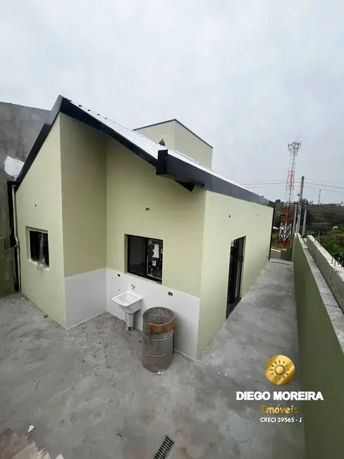 Foto 2 de Casa com 2 quartos à venda, 61m2 em Atibaia - SP