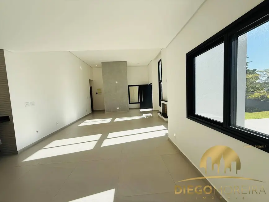 Foto 9 de Casa de Condomínio com 3 quartos à venda, 228m2 em Vila Dom Pedro, Atibaia - SP