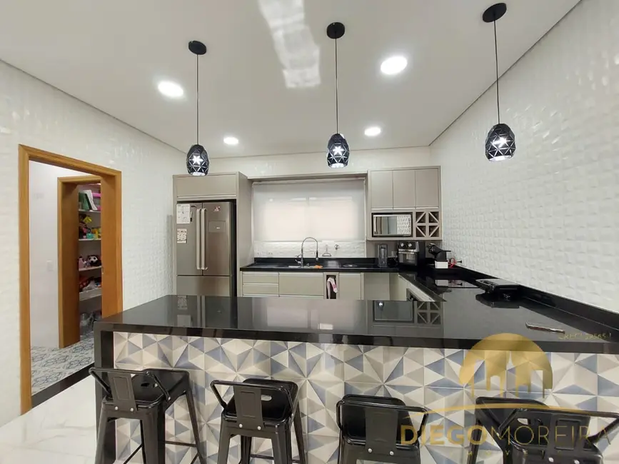 Casa de Condomínio com 3 quartos à venda, 275m2 em Rio Abaixo, Atibaia - SP - imagem 7 Foto 7 de Casa de Condomínio com 3 quartos à venda, 275m2 em Rio Abaixo, Atibaia - SP