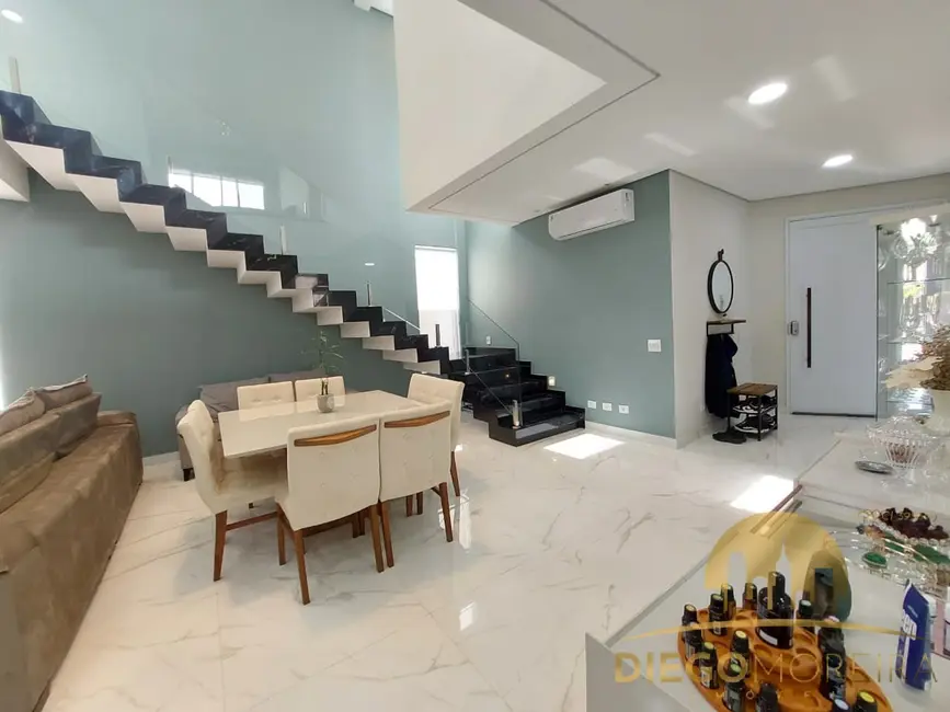 Casa de Condomínio com 3 quartos à venda, 275m2 em Rio Abaixo, Atibaia - SP - imagem 9 Foto 9 de Casa de Condomínio com 3 quartos à venda, 275m2 em Rio Abaixo, Atibaia - SP