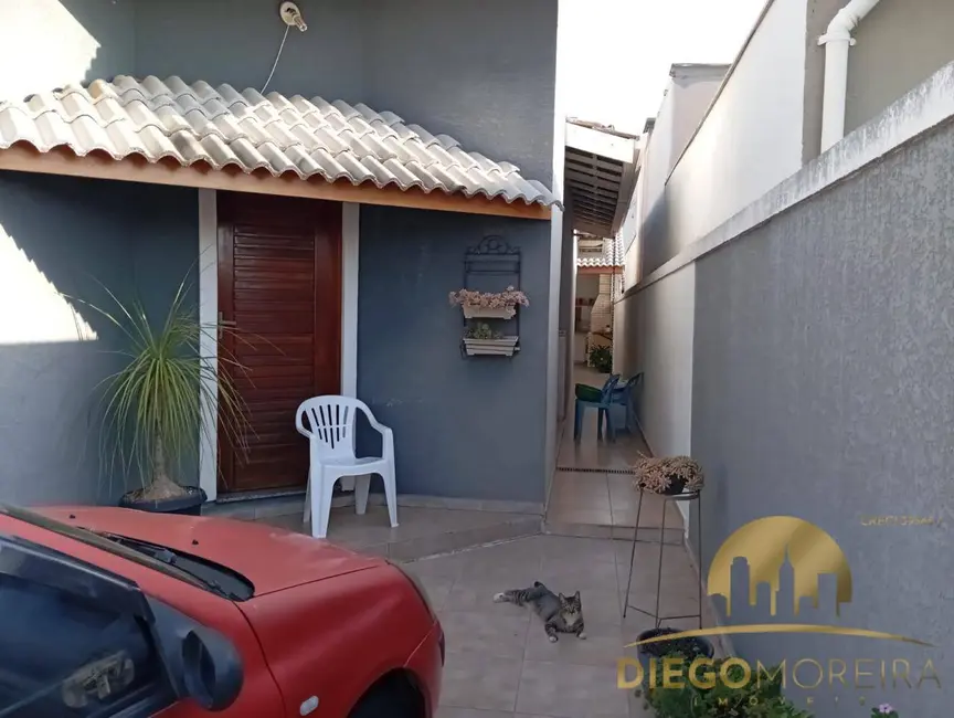 Foto 2 de Casa com 3 quartos à venda, 120m2 em Nova Cerejeira, Atibaia - SP