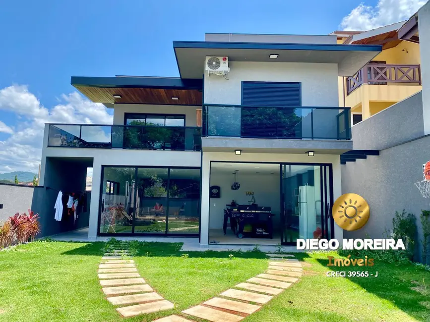 Foto 2 de Casa de Condomínio com 4 quartos à venda, 270m2 em Piracaia - SP