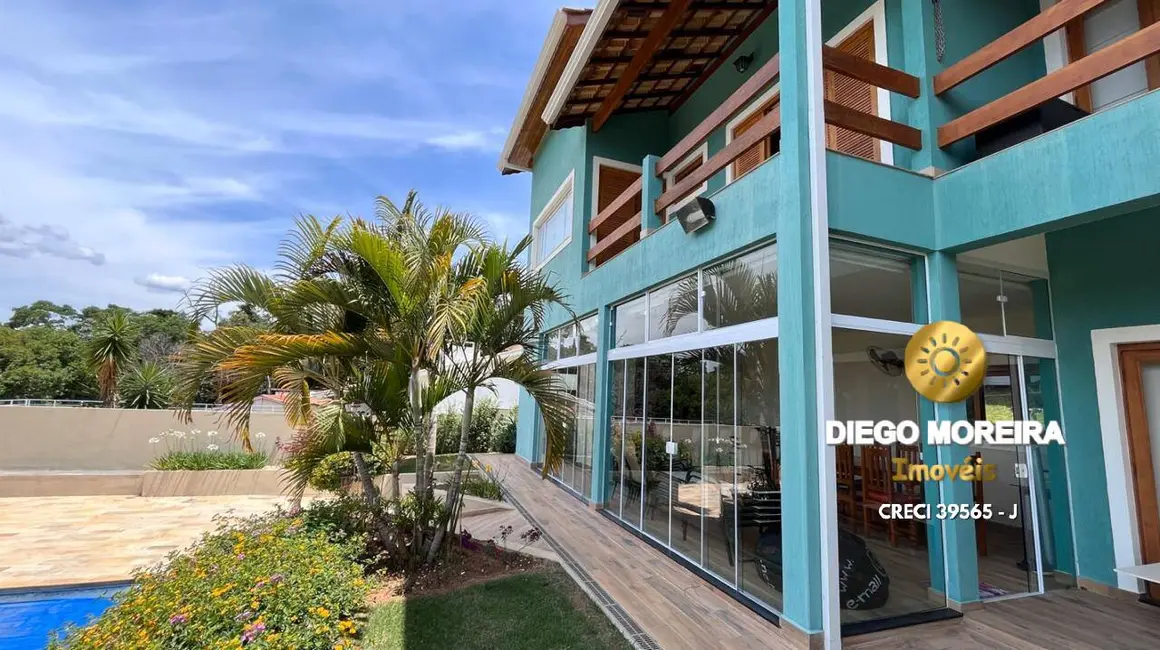 Chácara com 6 quartos à venda, 250m2 em Piracaia - SP - imagem 5 Foto 5 de Chácara com 6 quartos à venda, 250m2 em Piracaia - SP