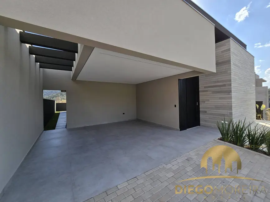 Casa de Condomínio com 3 quartos à venda, 180m2 em Laranja Azeda, Atibaia - SP - imagem 4 Foto 4 de Casa de Condomínio com 3 quartos à venda, 180m2 em Laranja Azeda, Atibaia - SP