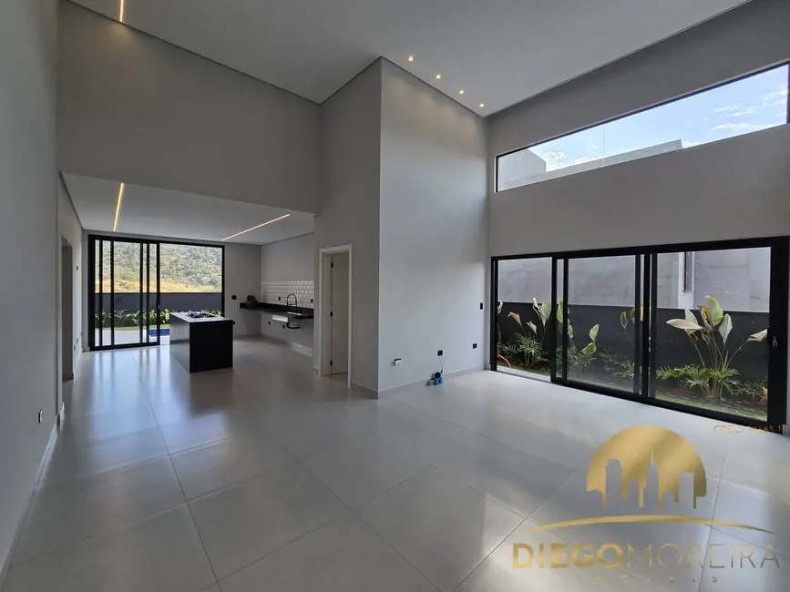 Casa de Condomínio com 3 quartos à venda, 180m2 em Laranja Azeda, Atibaia - SP - imagem 5 Foto 5 de Casa de Condomínio com 3 quartos à venda, 180m2 em Laranja Azeda, Atibaia - SP