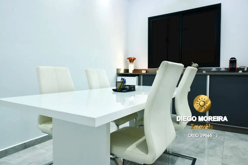 Sala Comercial à venda, 106m2 em Centro, Piracaia - SP - imagem 4 Foto 4 de Sala Comercial à venda, 106m2 em Centro, Piracaia - SP