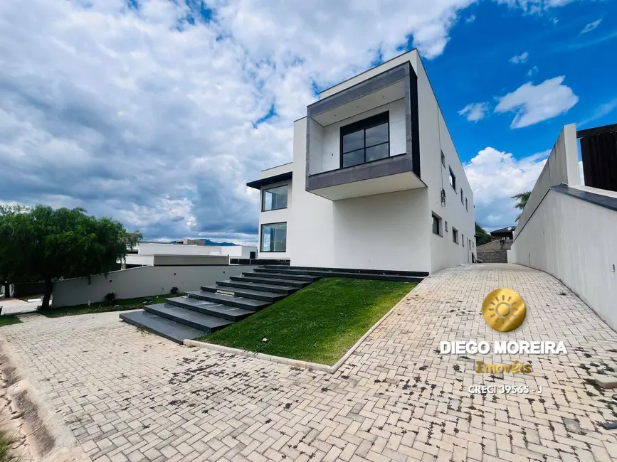 Foto 2 de Casa de Condomínio com 4 quartos à venda, 320m2 em Piracaia - SP