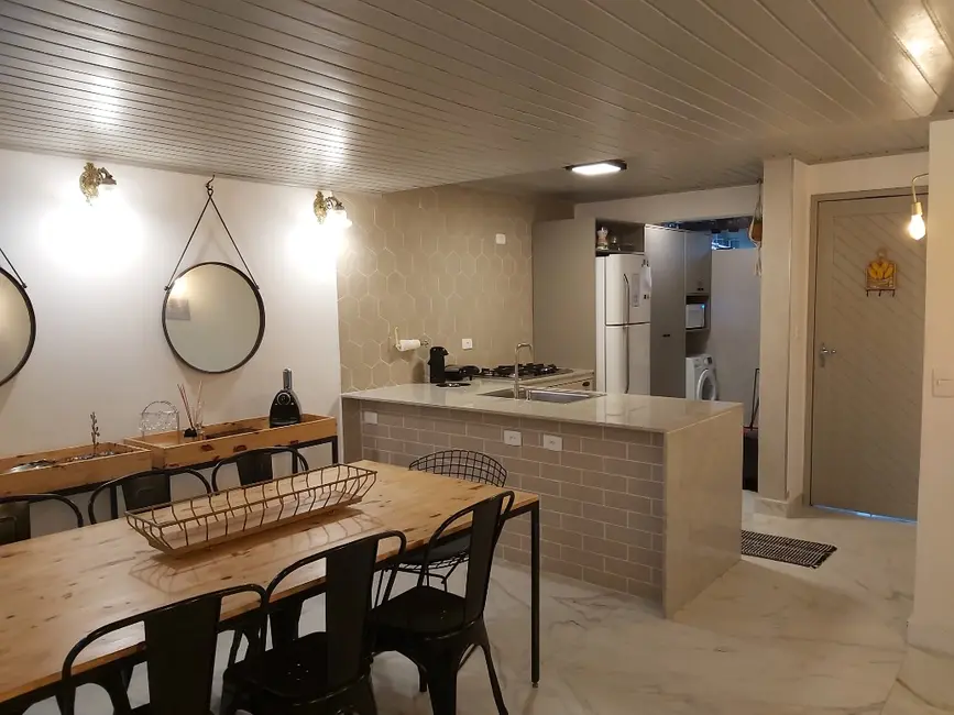 Foto 7 de Casa de Condomínio com 4 quartos à venda e para alugar, 110m2 em Sao Sebastiao - SP