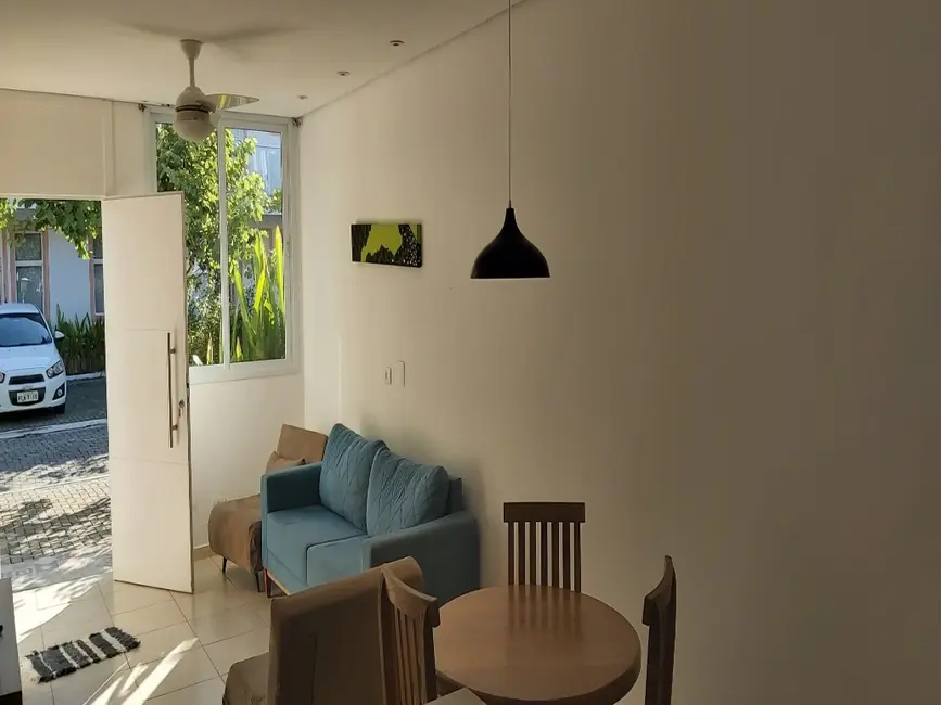 Foto 5 de Casa de Condomínio com 3 quartos à venda e para alugar, 140m2 em Sao Sebastiao - SP