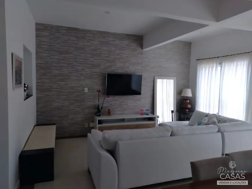 Foto 3 de Casa de Condomínio com 4 quartos à venda e para alugar, 140m2 em Sao Sebastiao - SP