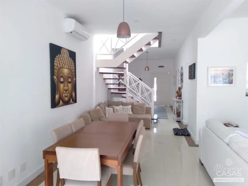 Foto 2 de Casa de Condomínio com 4 quartos à venda e para alugar, 140m2 em Sao Sebastiao - SP