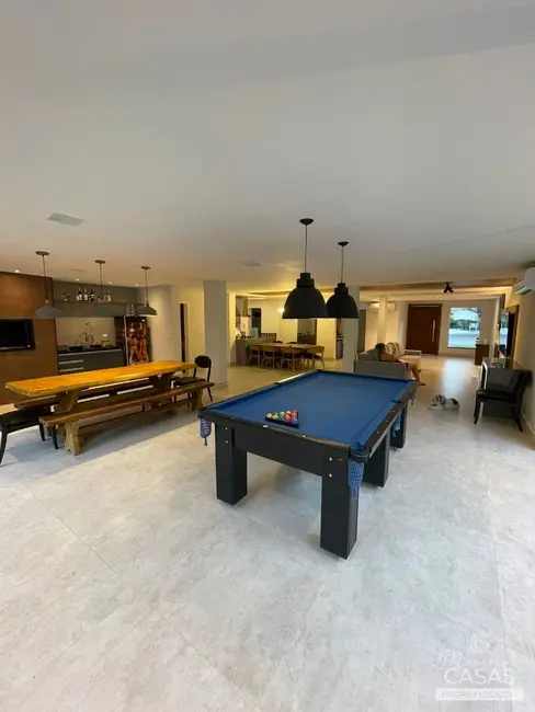 Foto 3 de Casa de Condomínio com 6 quartos à venda, 385m2 em Sao Sebastiao - SP