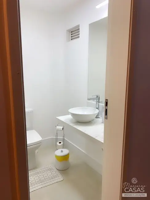 Foto 9 de Casa de Condomínio com 3 quartos à venda, 120m2 em Sao Sebastiao - SP