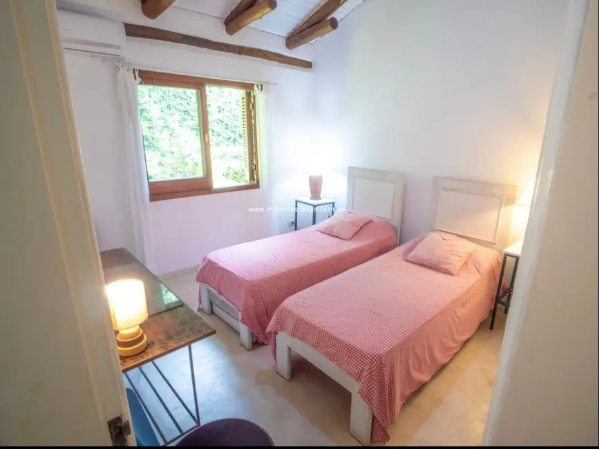 Foto 8 de Casa de Condomínio com 3 quartos à venda, 300m2 em Ubatuba - SP