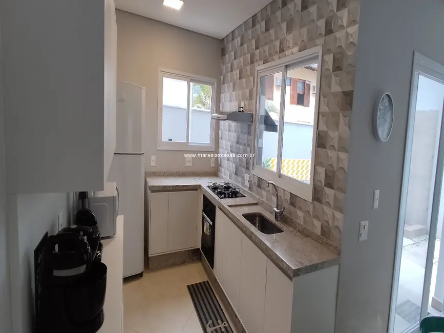 Foto 3 de Casa de Condomínio com 3 quartos à venda, 150m2 em Sao Sebastiao - SP