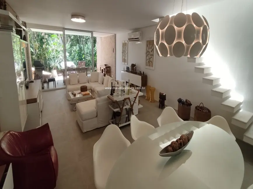 Foto 6 de Casa de Condomínio com 4 quartos à venda, 200m2 em Sao Sebastiao - SP